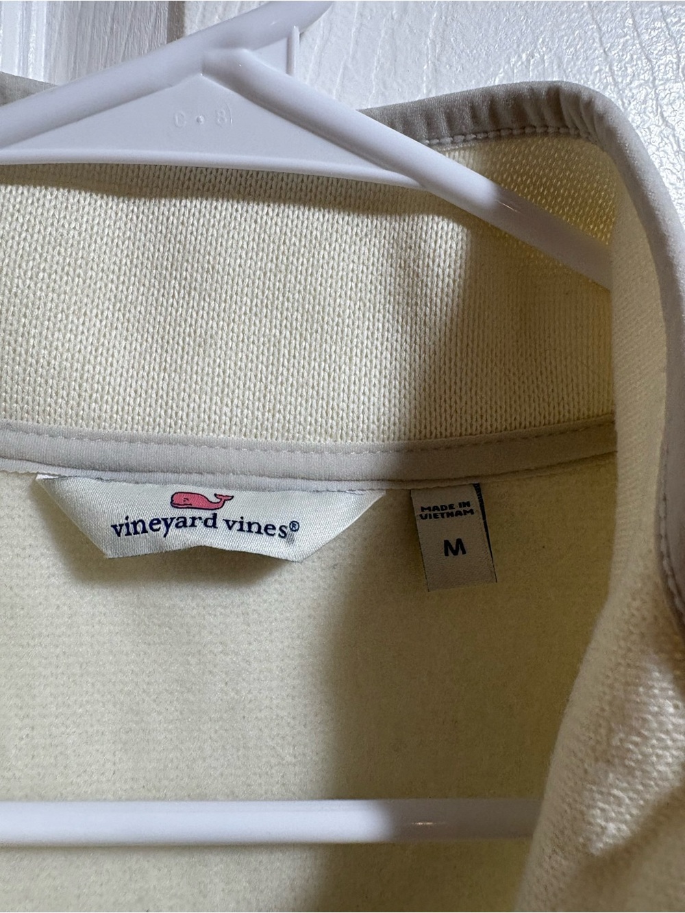 Vineyard Vines Cream Zip-Up Fleece Vest casual chic Fleece preppy casual classic - Picture 3 of 4